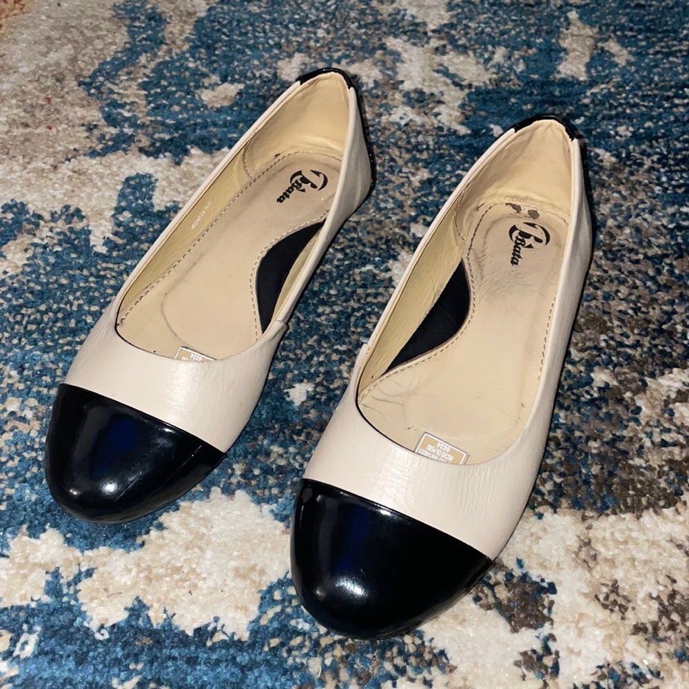 Bata flat shoes size 7.5